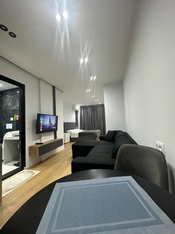 Cozystayapartments By Flow Tirana Exterior photo